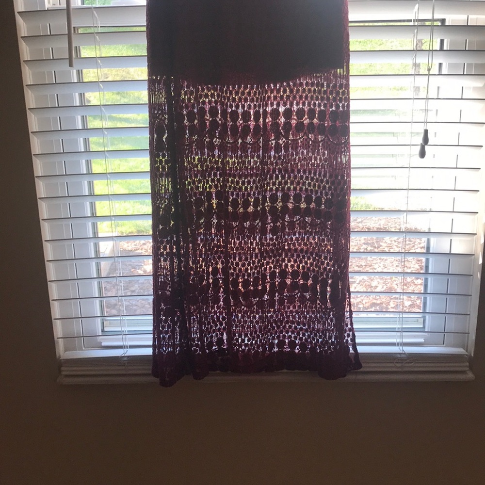 Maroon floor length dress - Picture 2 of 2